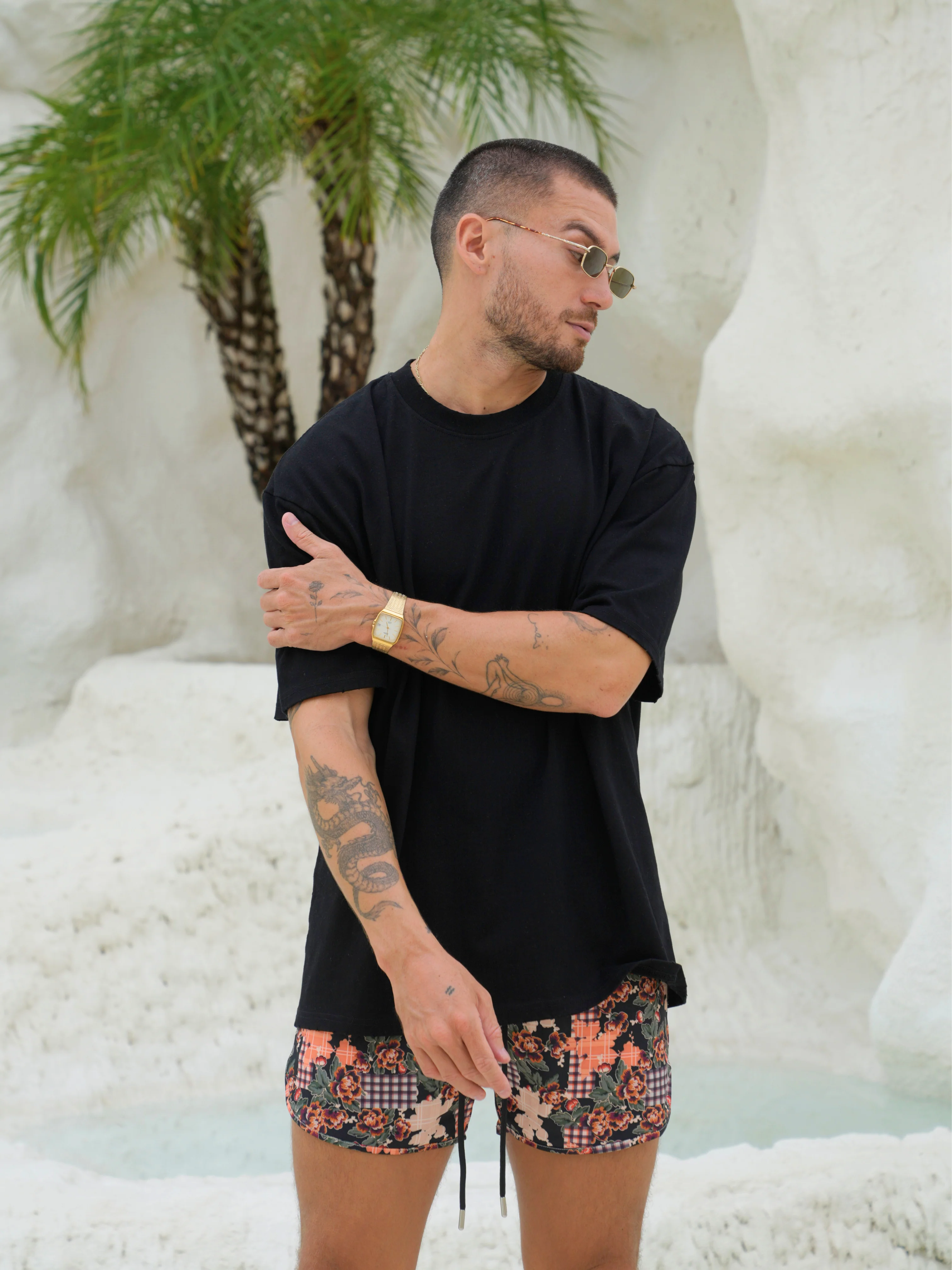 Cama T-Shirt - Black - Image 2